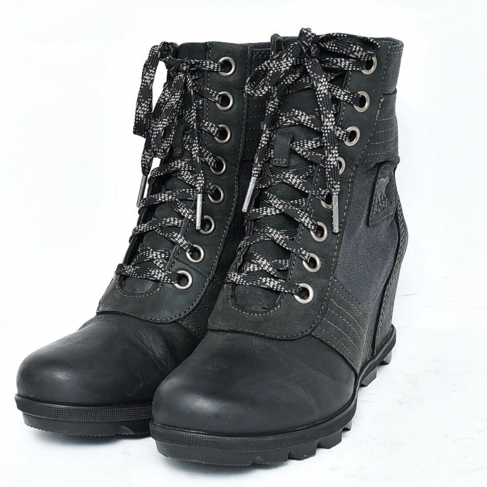 Sorel Black Wedge Ankle Boots with Chunky Heel. All Weather, waterproof